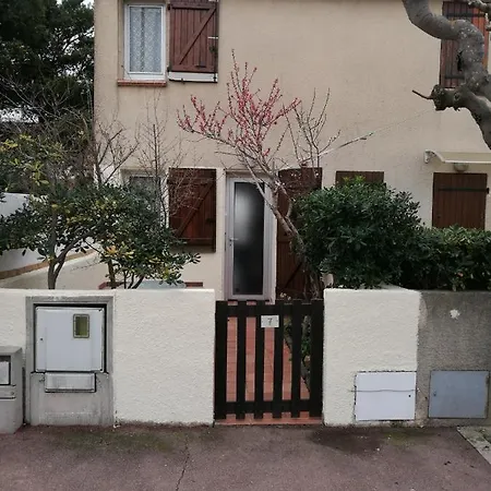 펜션 Maison De Les Caounils A St-pierre-la-mer *